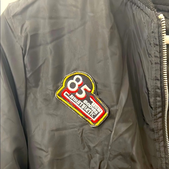 Forever 21 Black Bomber Jacket with Patches - Picture 6 of 9